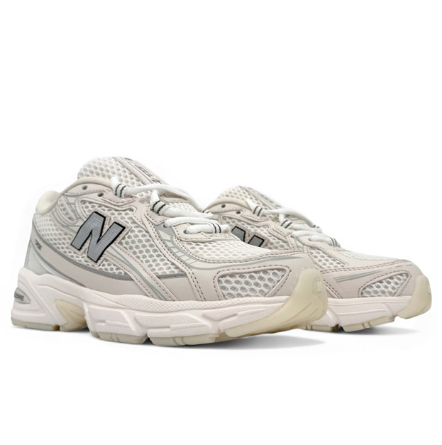 New Balance 740 Beige