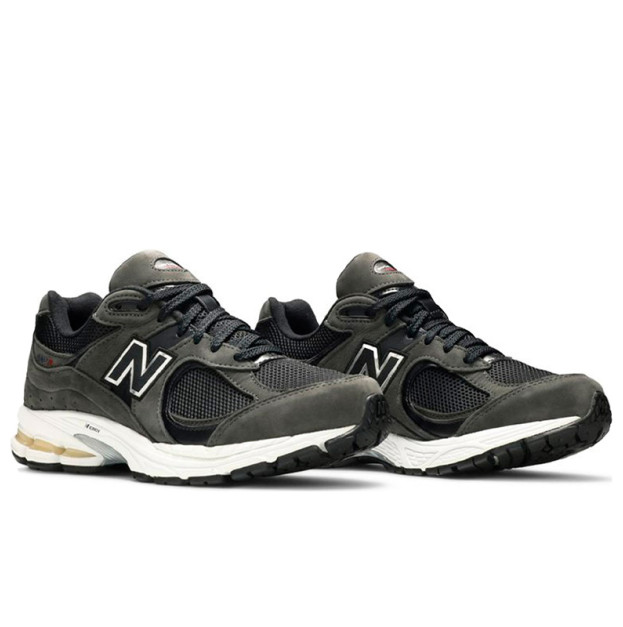 New Balance 2002R Dark Grey ML2002RB