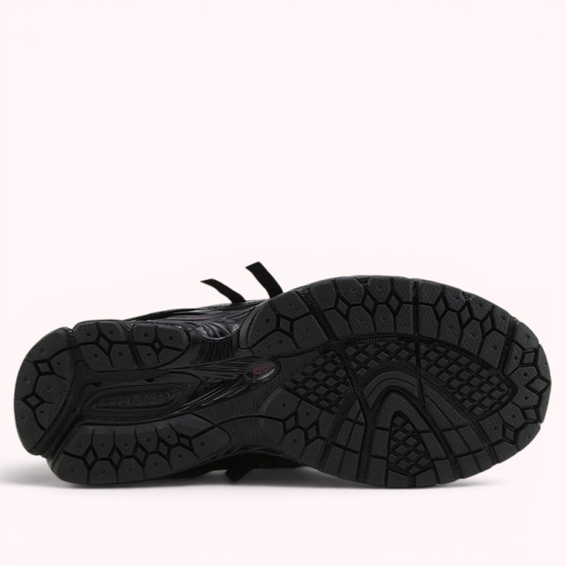 Кроссовки New Balance 1906A Black Dragon Berry