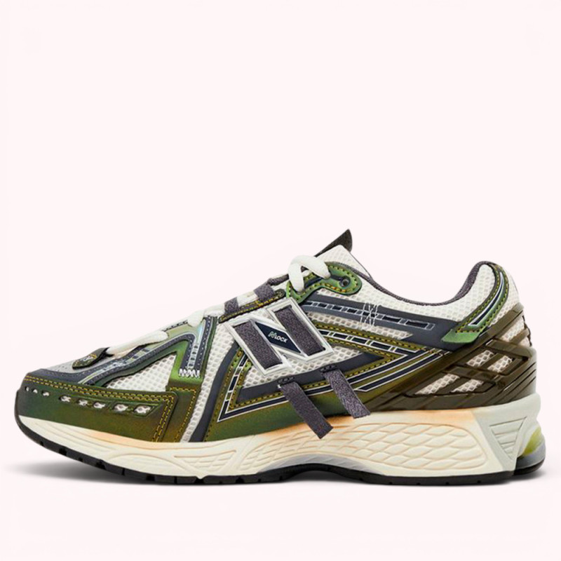 Кроссовки New Balance 1906A Olive Juice Sea Salt