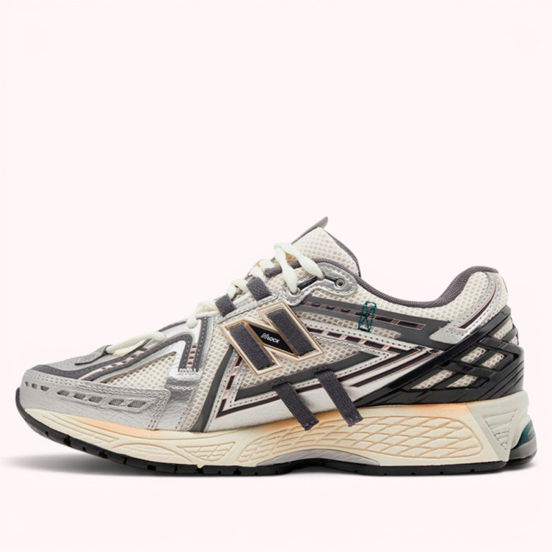 Кроссовки New Balance 1906A Silver Gold Metallic