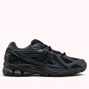 Кроссовки New Balance 1906R Black Metallic Silver