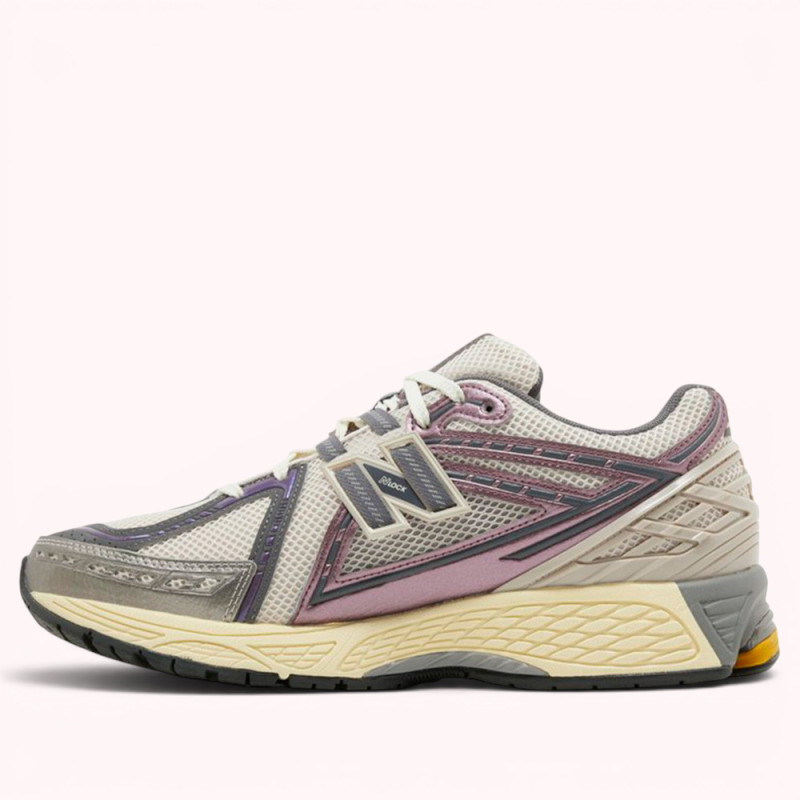Кросівки New Balance 1906R Licorice