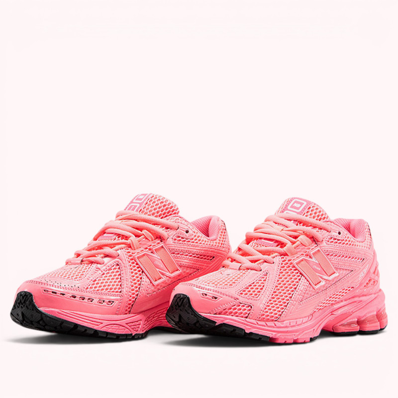 Кроссовки New Balance 1906R Neon Pink ASOS Exclusive