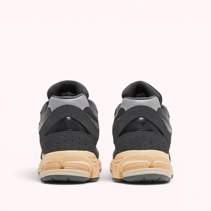 Кросівки New Balance 2002R Black