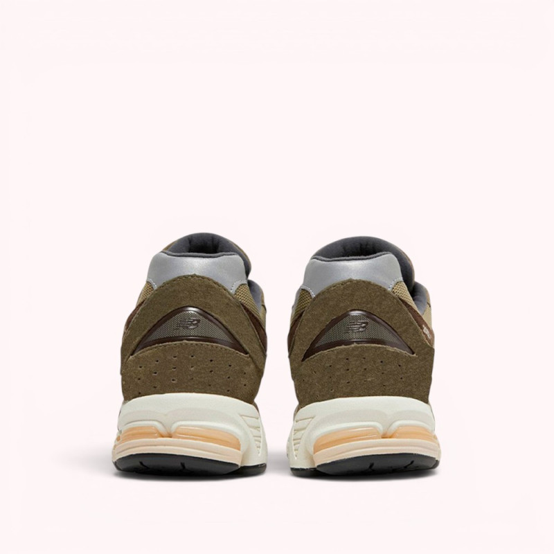 Кроссовки New Balance 2002R Dark Camo