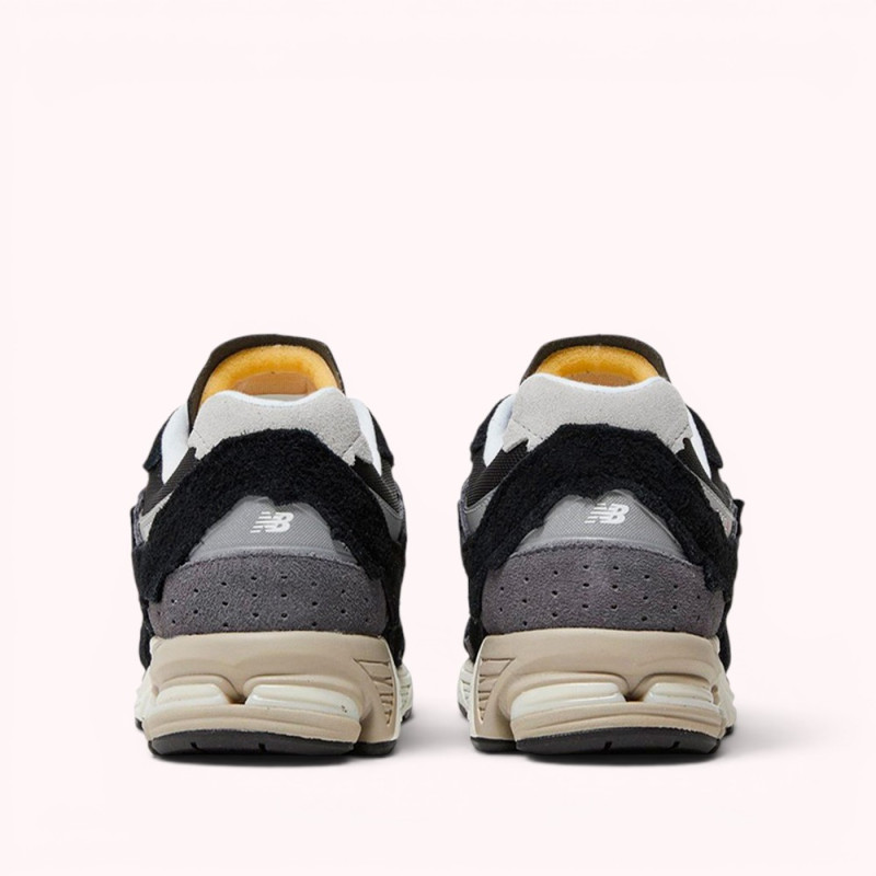 Кросівки New Balance 2002R Protection Pack Black Grey