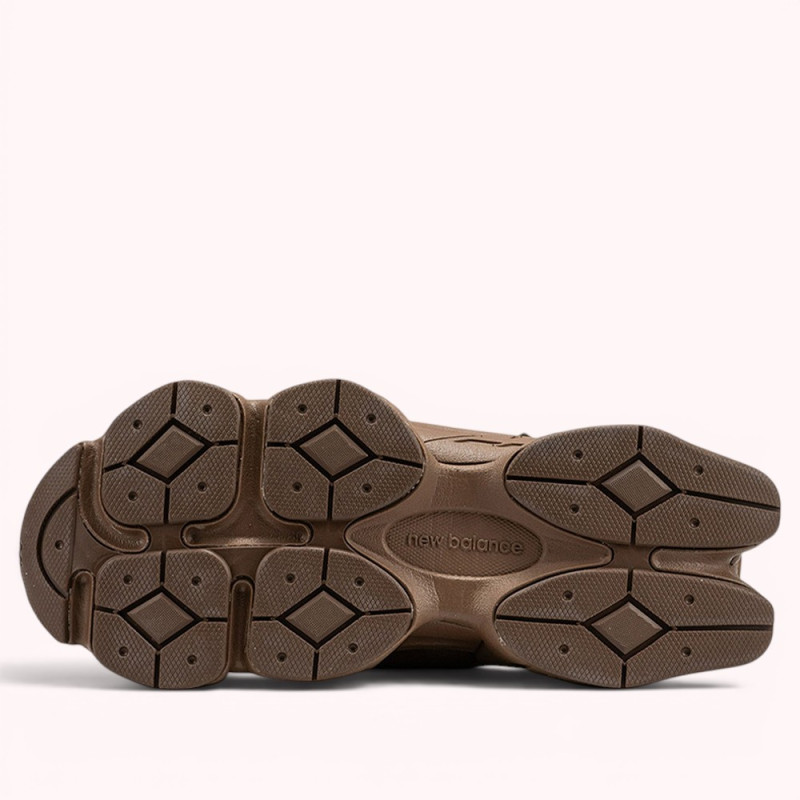 Кросівки New Balance 8040 Dark Mushroom