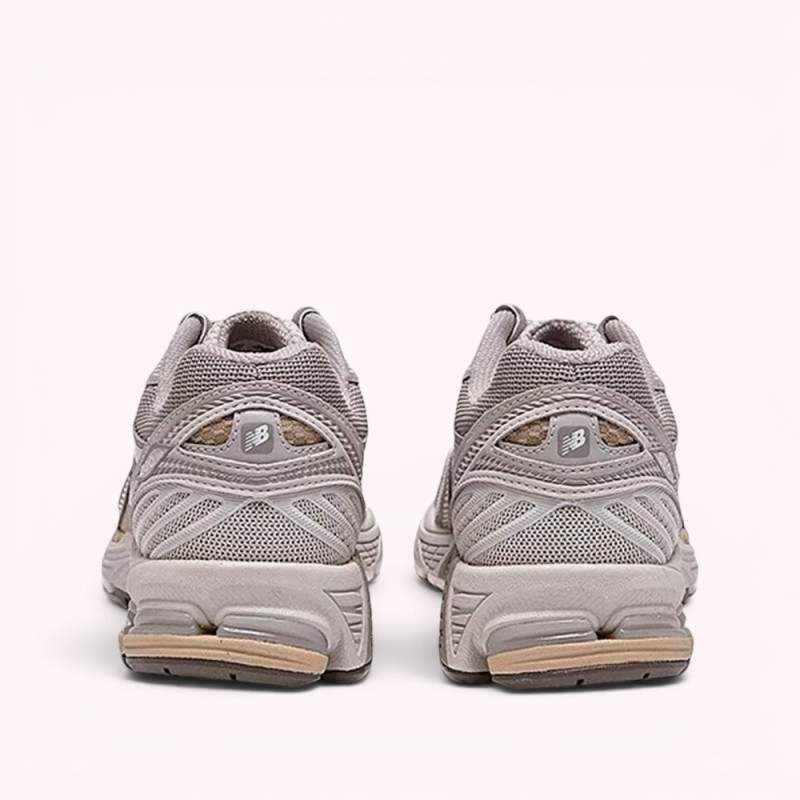 Кросівки New Balance 860v2 Mars