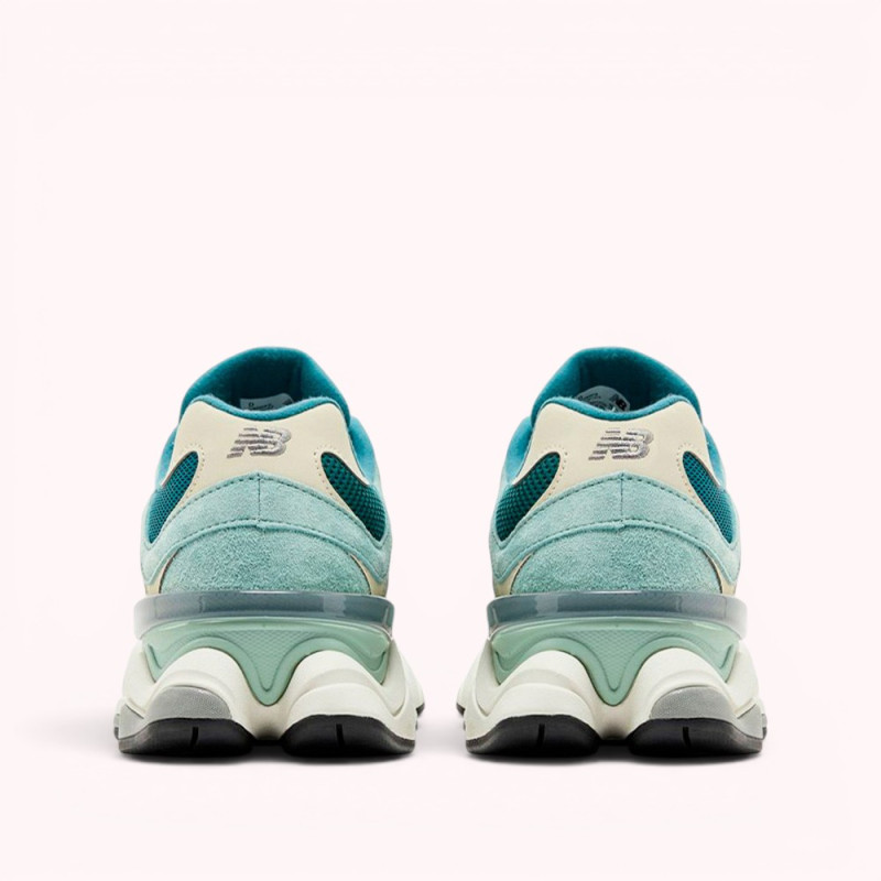 Кросівки New Balance 9060 New Spruce Salt Marsh