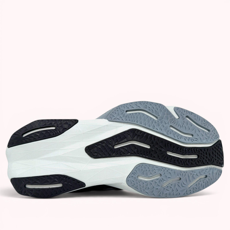 Кросівки New Balance FuelCell Rebel v4 Graphite Black White