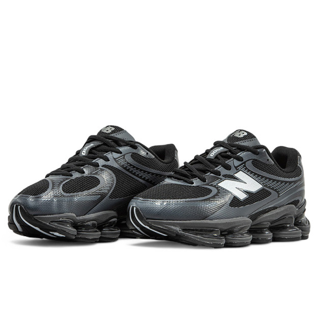 New Balance 2000 Black Grey