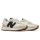 New Balance 327 Moonbeam Black WS327GD