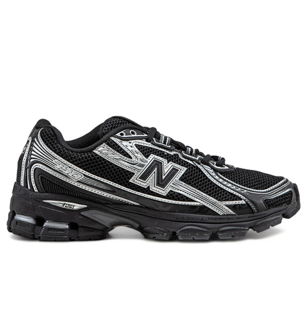 New Balance 740 Black White