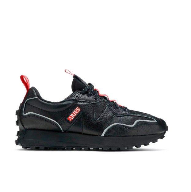 New Balance 327 x Aries INVINCIBLE II Black MS327AIR