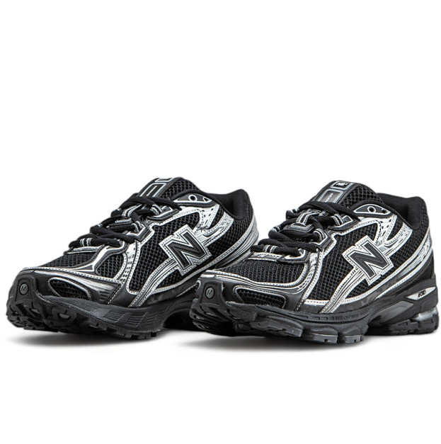 New Balance 740 Black White