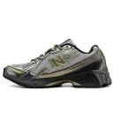 New Balance 740 Silver Yellow Black